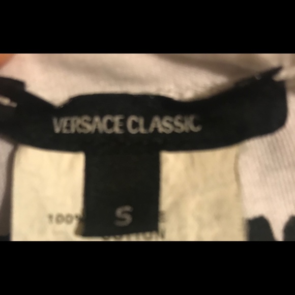 🚨SOLD🚨⚜️Auth Versace Classic T-shirt ⚜️ - Picture 4 of 4